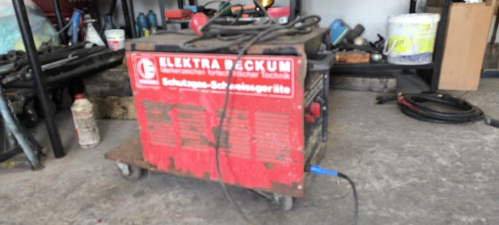 Телеподаващо Elektra Beckum