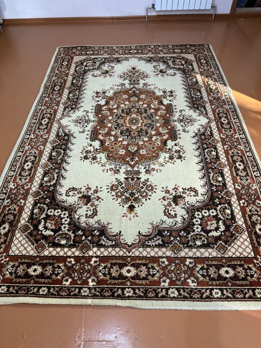 Ковры шерстяные