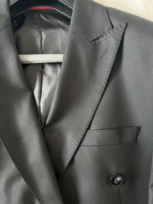 Costum elegant barbatesc