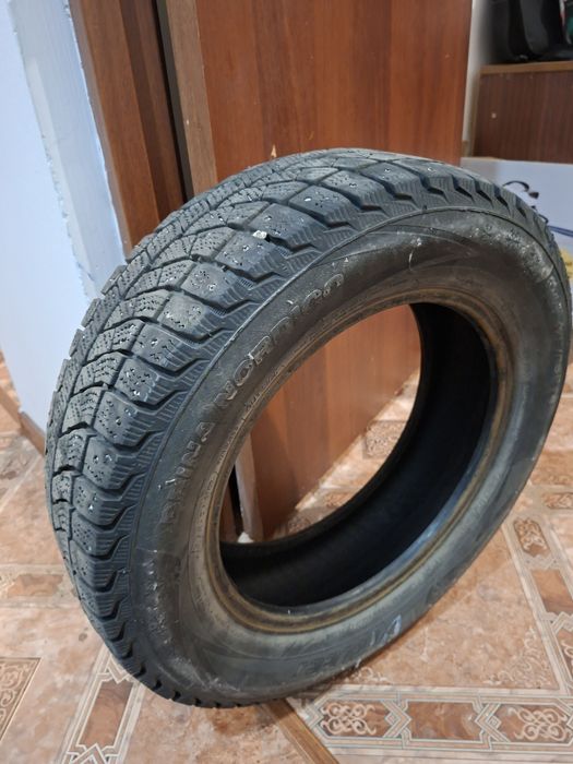 Продам зимние шины 175/65