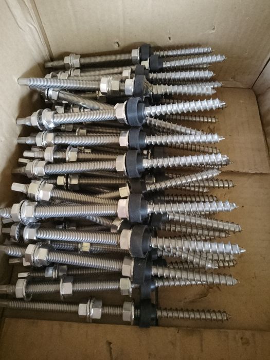 Vând șurub ancoră