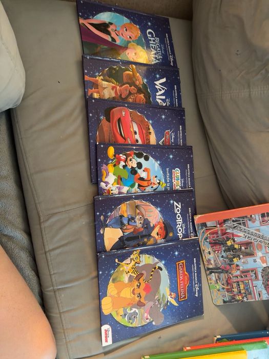 Titlu: Lot 11 cărți pentru copii – Disney și Hoinari prin anotimpuri