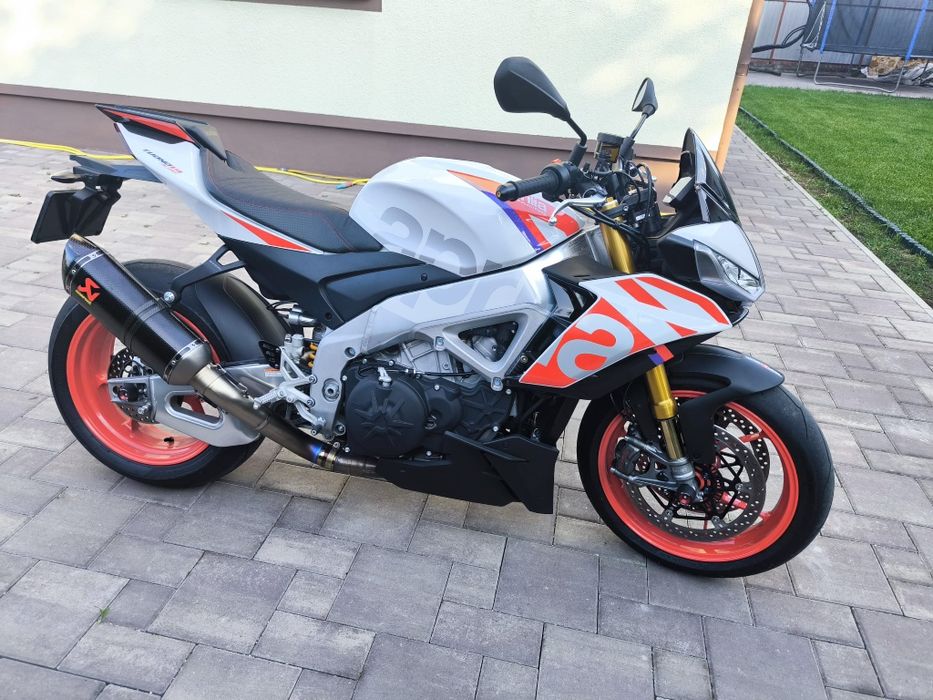 Aprilia Tuono 1100 V4 Factory Speedwhite
