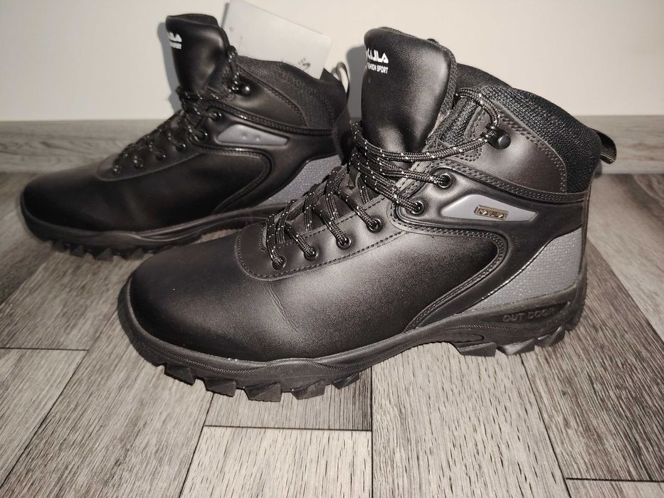 Сапоги зимние 44 размера 29см30см стелька,27см нога должна быть Неузки