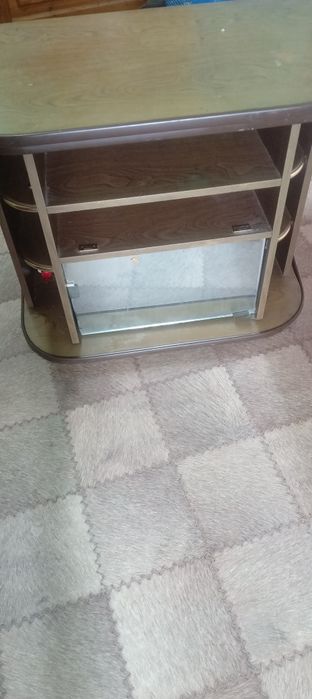 Продам тумбочку бу в хорошем качестве