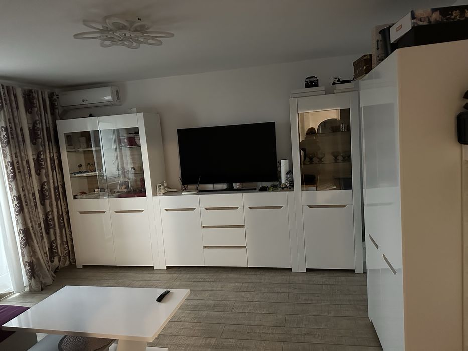 Inchiriez ap 3 camere