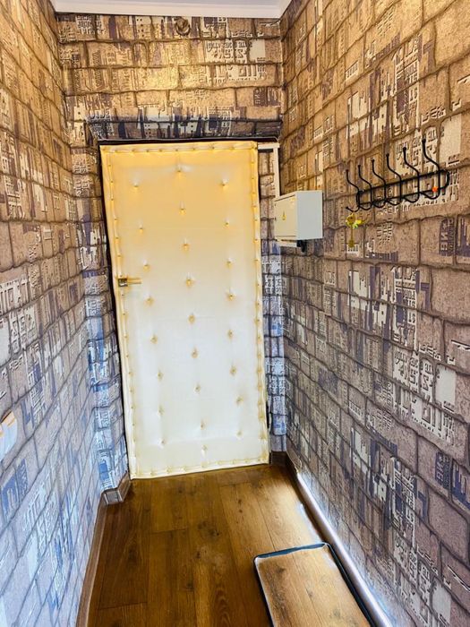 Сдам посуточно на Бажова 40