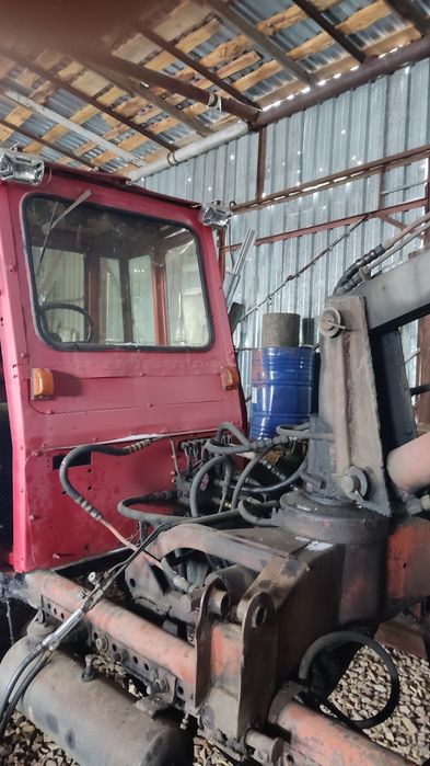 Продам Т-16. Грейфер, лопата.