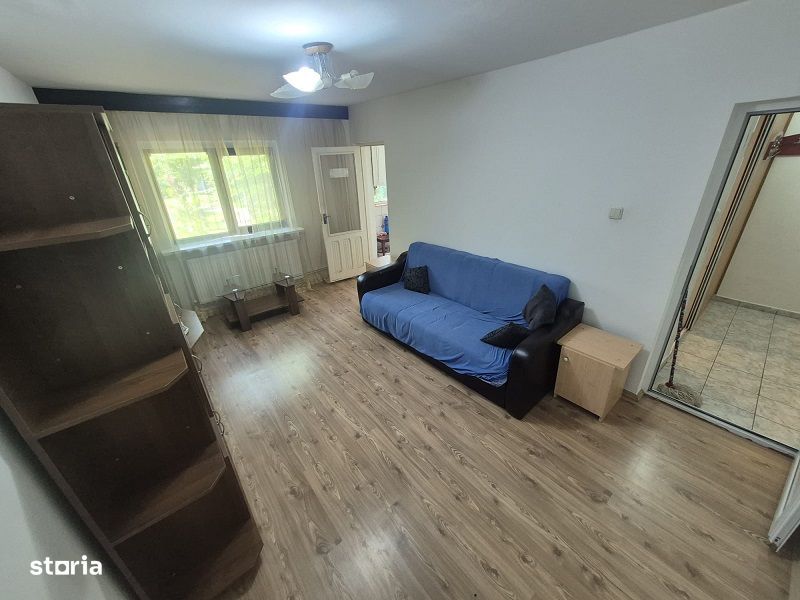 Apartament 3 camere zona Nicolina - Podu Ros — fotografia 3