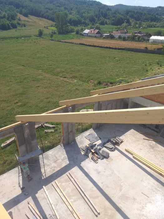 Tigla metalica pentru acoperisuri montaj