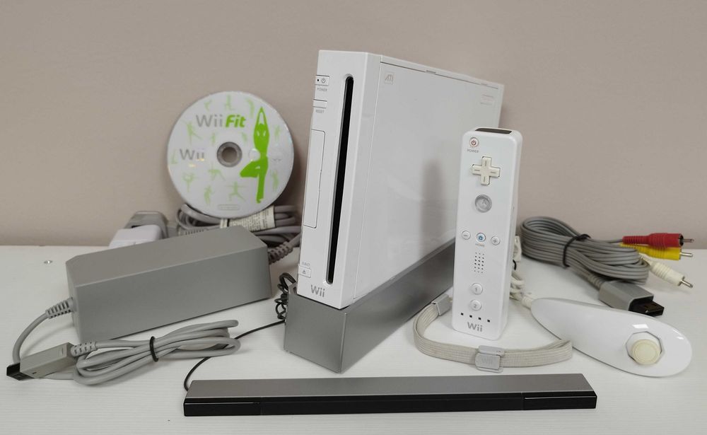 [Nintendo Wii] Пълен Комплект с 100 игри /Mario/Pokemon/Zelda/Animal