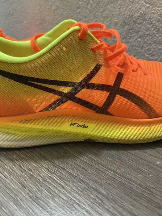 Маратонки Asics FFturbo