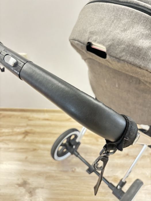 Бебешка количка Cybex Priam -шаси + седалка ТОП състояние