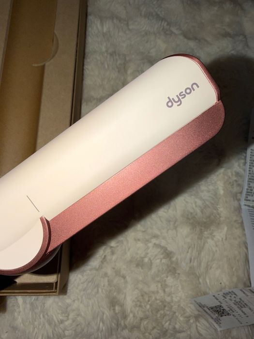 Преса за коса Dyson