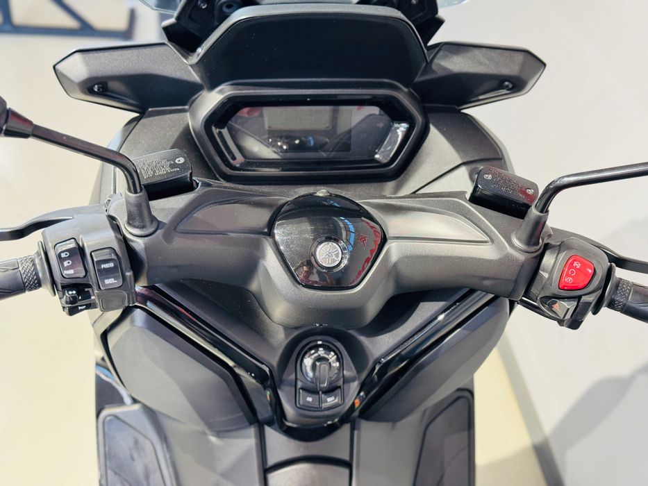 Scuter Yamaha X-max 300