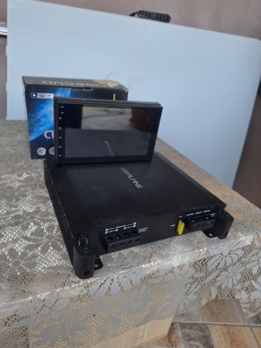 Vând pachet audio (subwoofer, stație și navigație android)