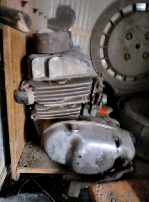 Прадаю мотоцикл и матор