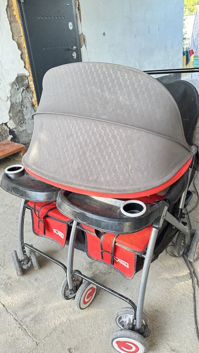 Коляска для двойни