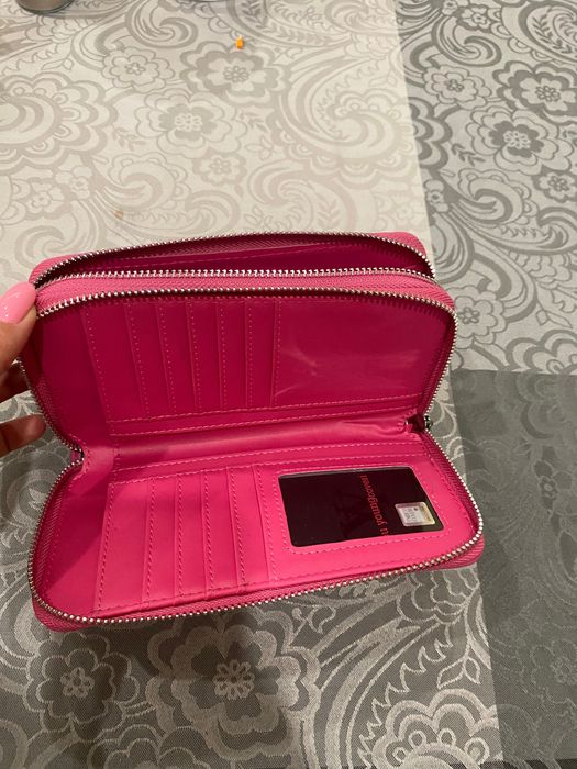 Нови дамски портмонета