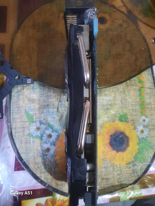 GTX 460 1GB gigabyte OC