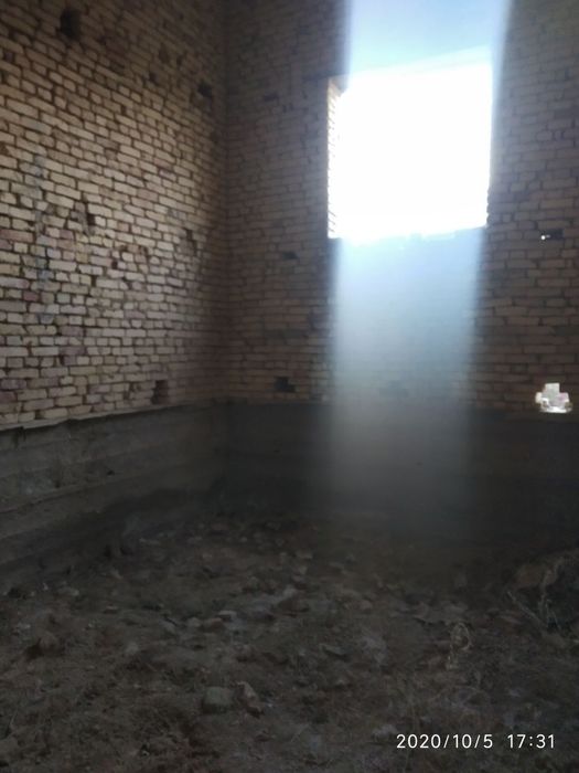 Запчасть бозорда,6сотокли курилиши тугалланмаган участок сотилади, нар