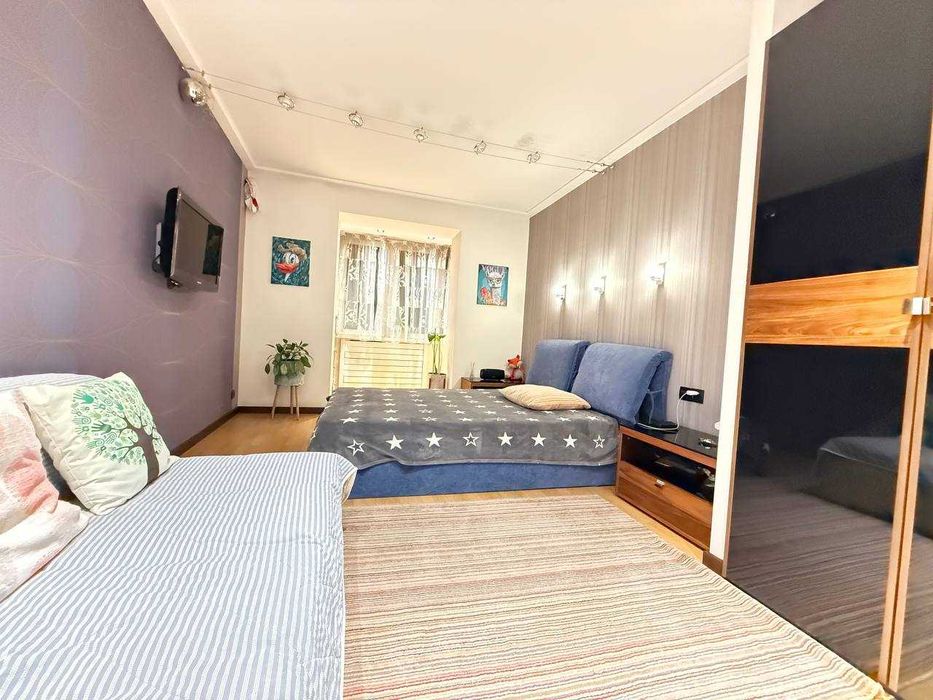 4-комнатная квартира 220 м², ЦУМ, кирпичный дом