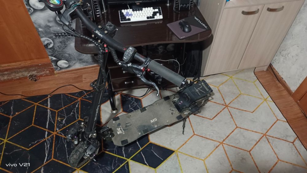 Электро самокат M5 sport