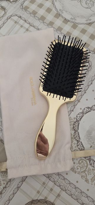 Dolce & gabbana the one луксозна четка за коса