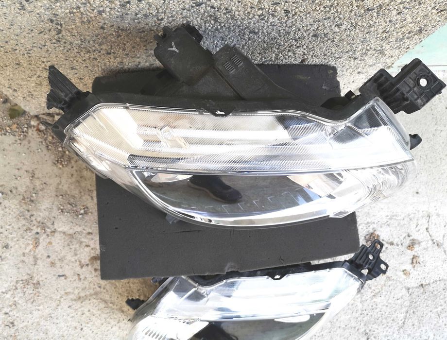 Оригинални  фарове Сузуки Игнис  Suzuki Ignis