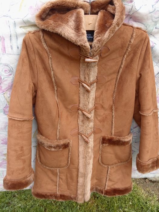 Hainuța groasă cu blanită și gluga