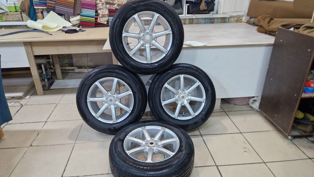 Продам диски 215×65×16.с шинами. 5×114,3