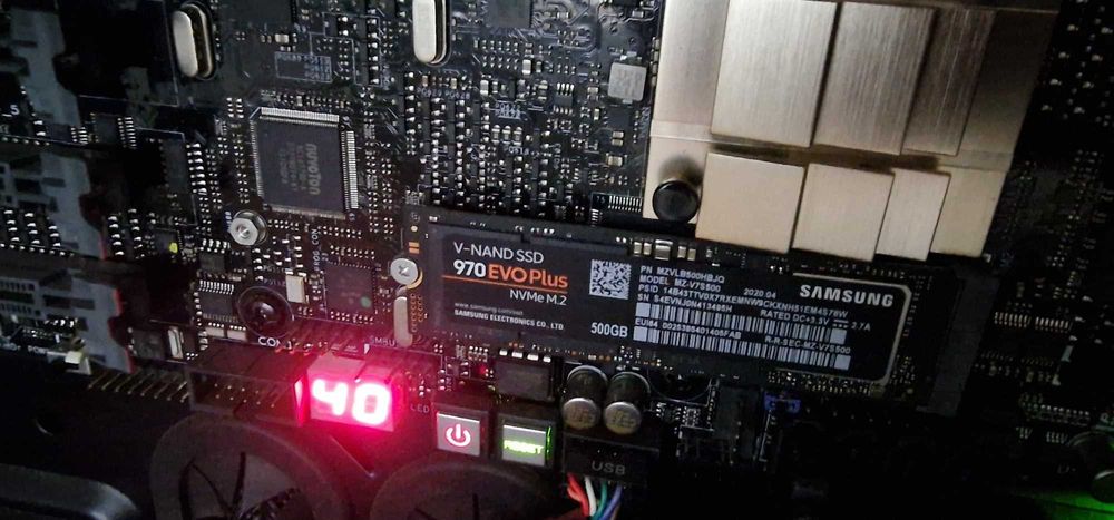 PC Corsair, Statie grafica I7,2 xXeon,Nvidia Quadro 5Gb, 32 Gb RAM ecc