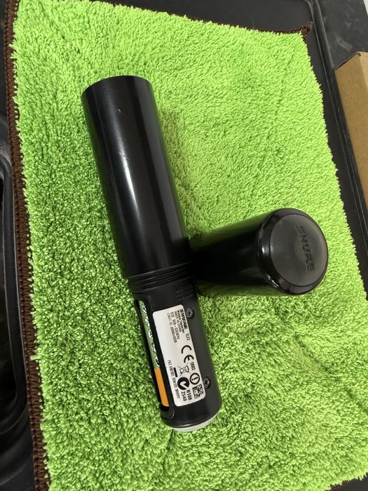 SHURE  SLX2 606-630 MHz