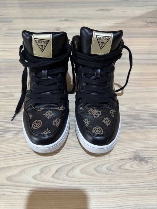 Оригинални кецове Cuess