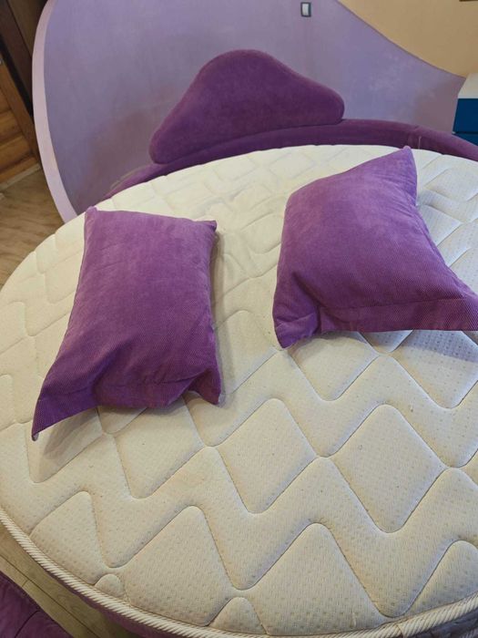 Круглая кровать + диван