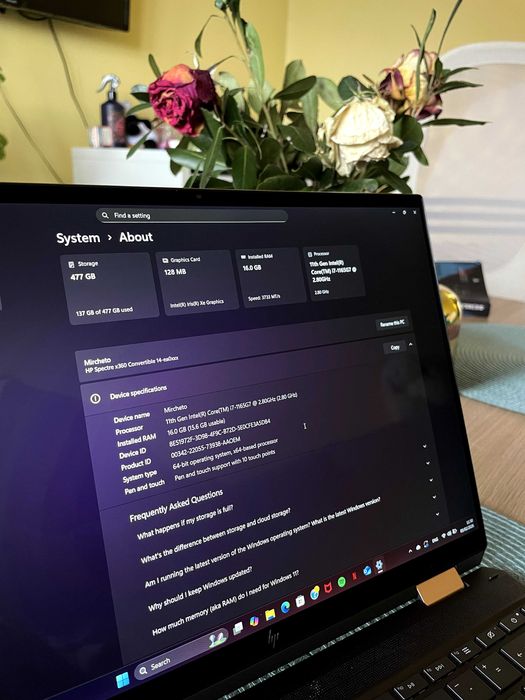 Лаптоп HP Spectre x360 Convertible 14-ea0xxx
