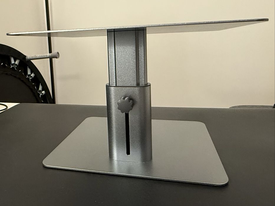 Support / stand aluminu Macbook sau Monitor, reglabil pe inaltime