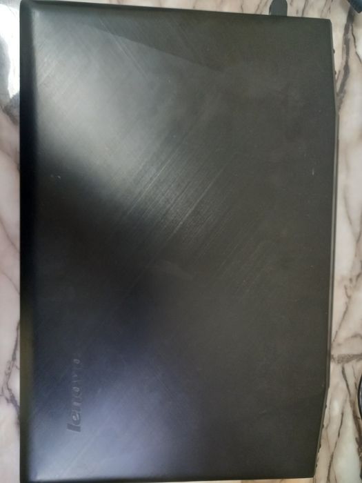 Лаптоп Lenovo Y70-70 17.3  Touch  Intel®  i7-4710HQ 16gb  GTX860M 4gb