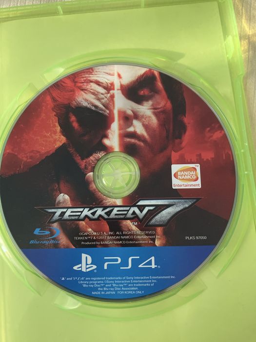 Комплект оригинальных дисков Xbox 360 и ps4