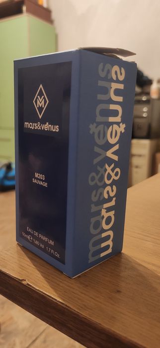 Продам парфюм мужской