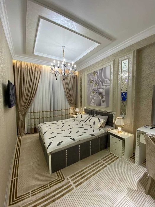 Продается квартира 
Шайхонтахурский район
ЖК Boulevard 111м2+терасса