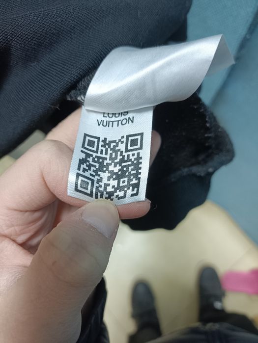 Продам Луи Витон кофта