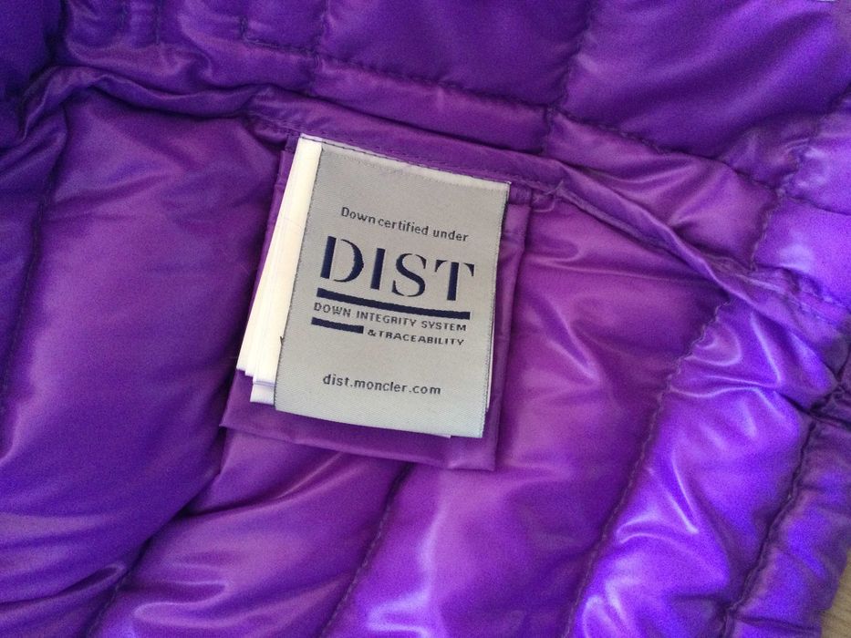 НОВО дамско лилаво / виолетово пухено яке MONCLER размер 2 / M