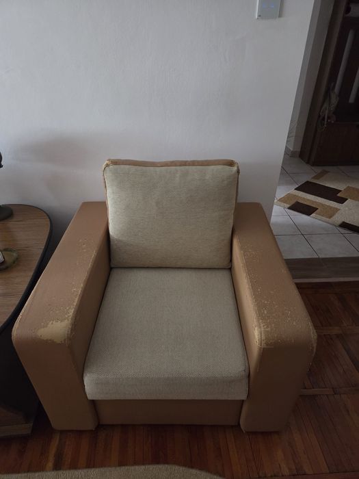 Vand canapea extensibila +lada depozitare impecabila + 2 fotolii