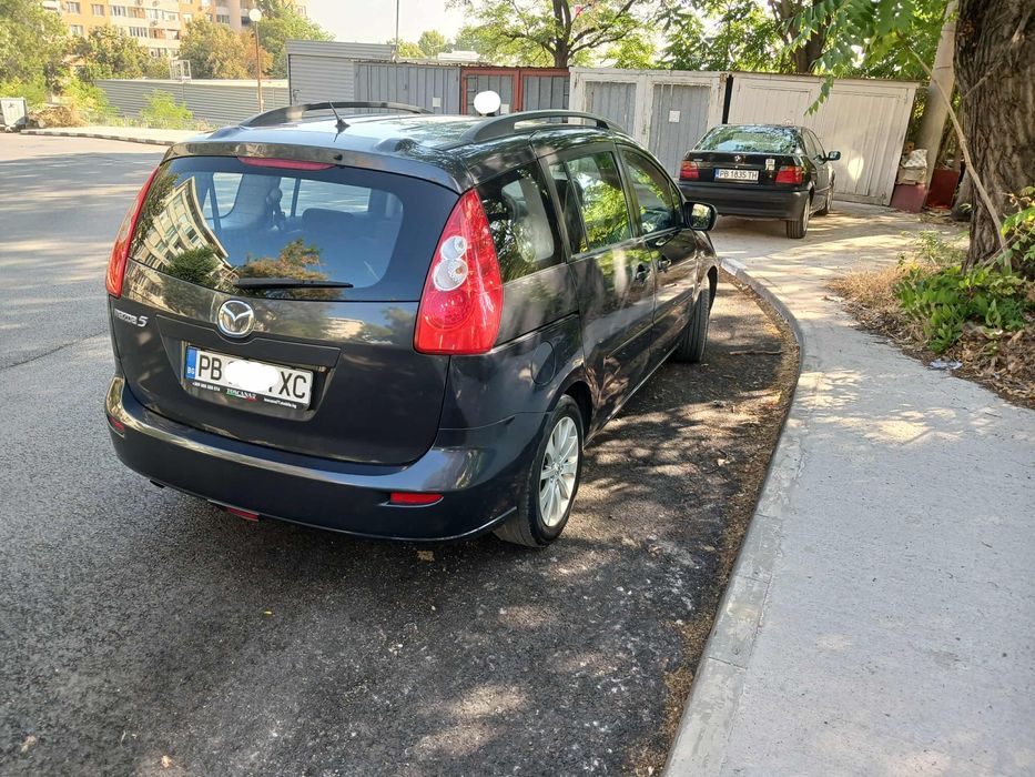 Продавам Мазда 5