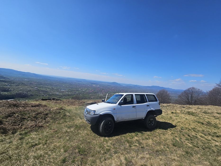 Nissan Terrano 2 Autoutilitara FARA RUGINA
