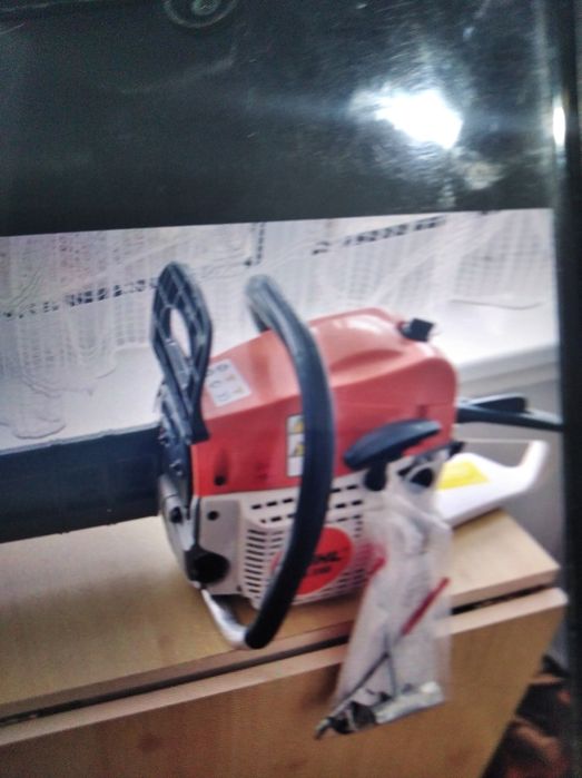 Бензинова резачка Щил 250МS за 280лв.