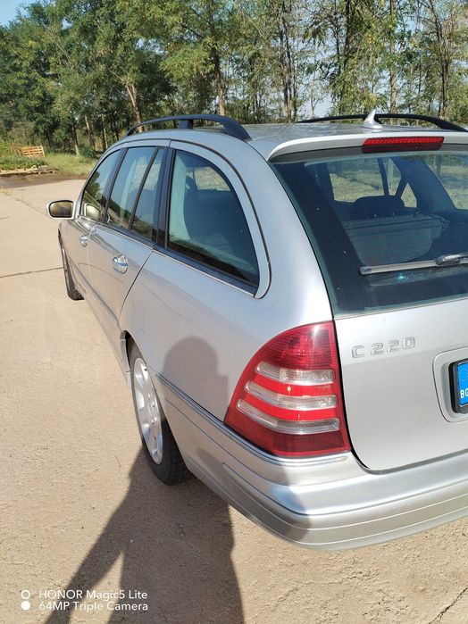 Мерцедес с220 дизел 150 коня