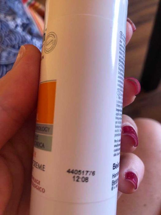 Юсерин сън ойл контрол матиращ флуид 50 фактор