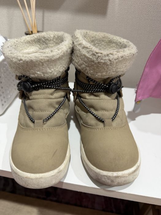 Продам ботинки reima